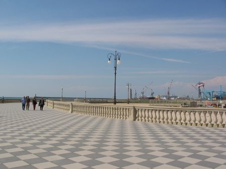 Strandpromenaden i Livorno